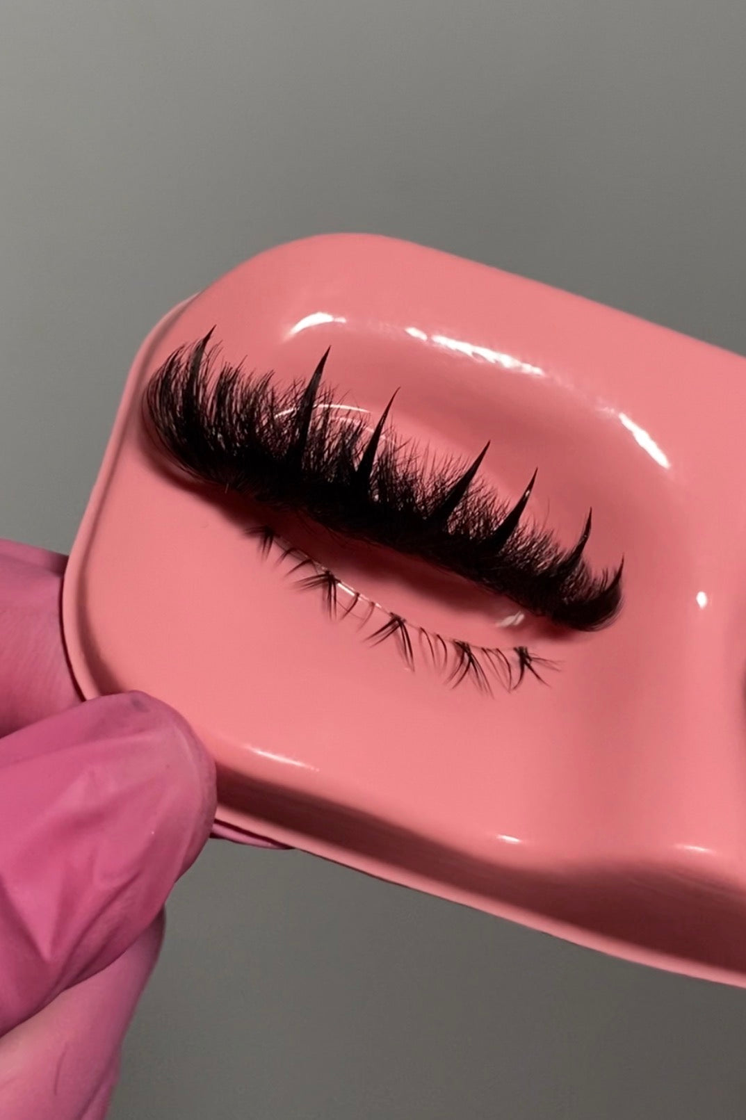 Wispy bottom lashes