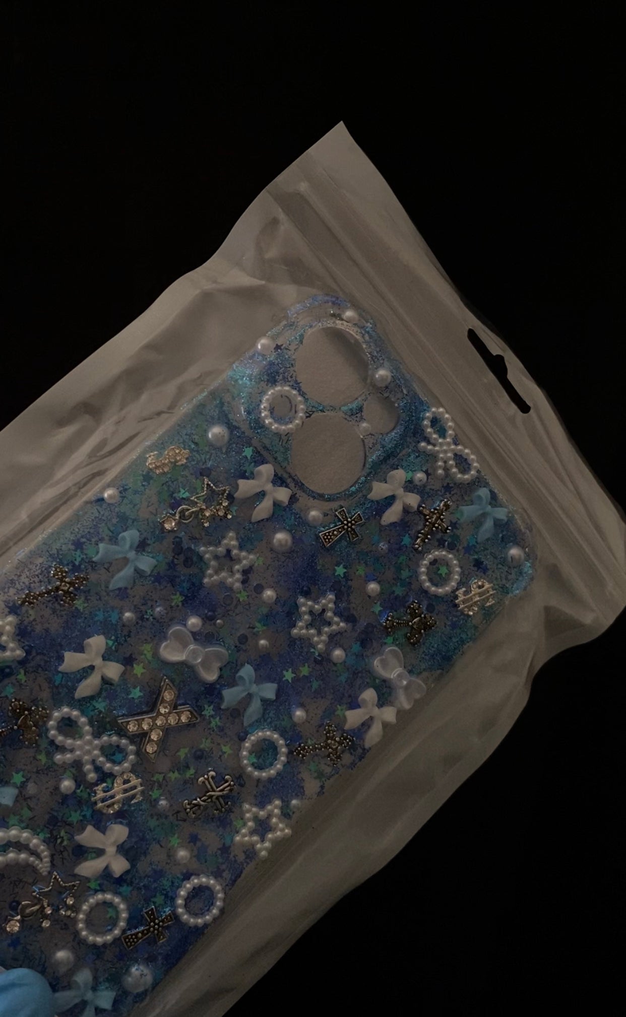 Blue themed Junk Case