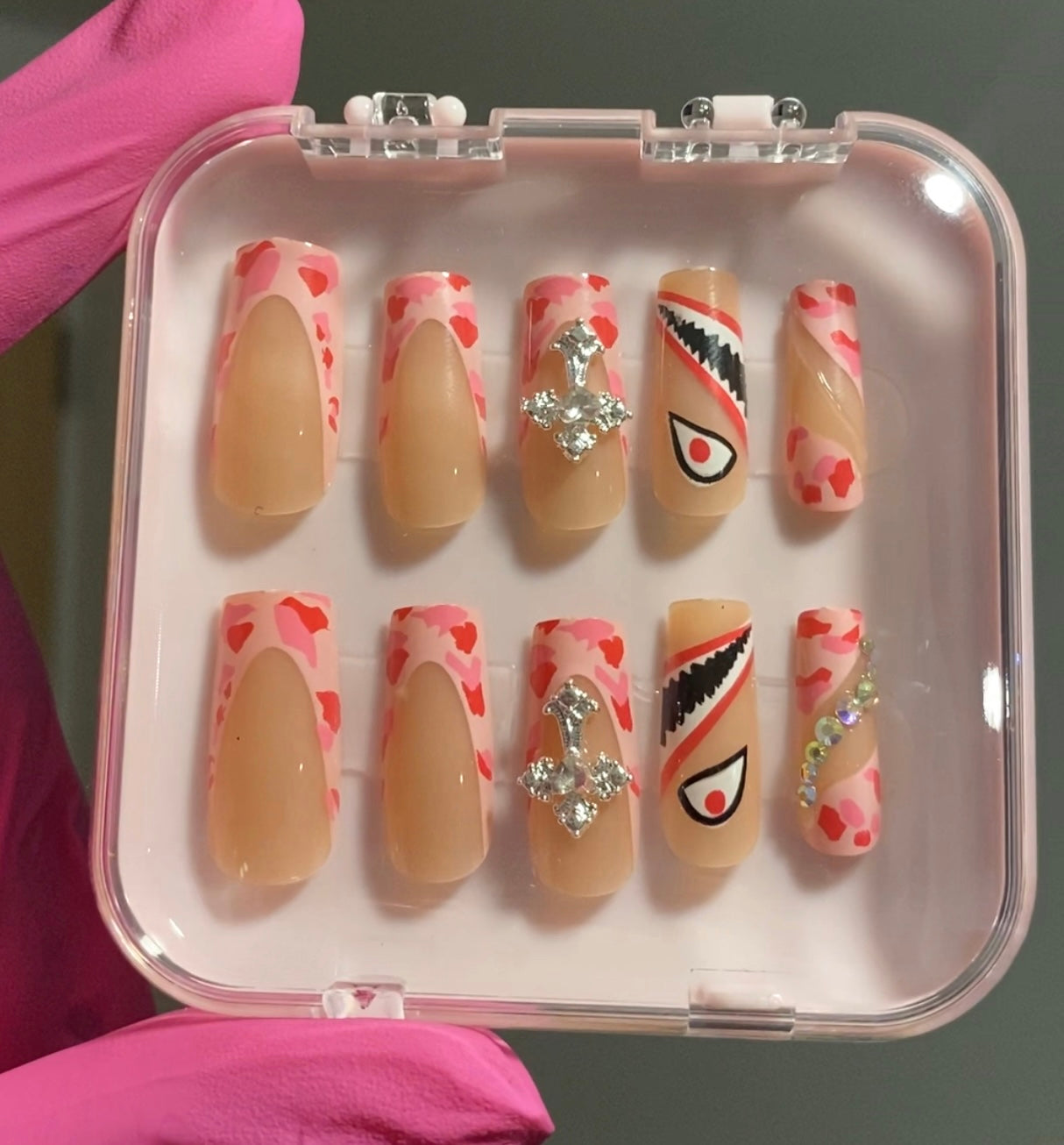 Monster Eye Press On Set