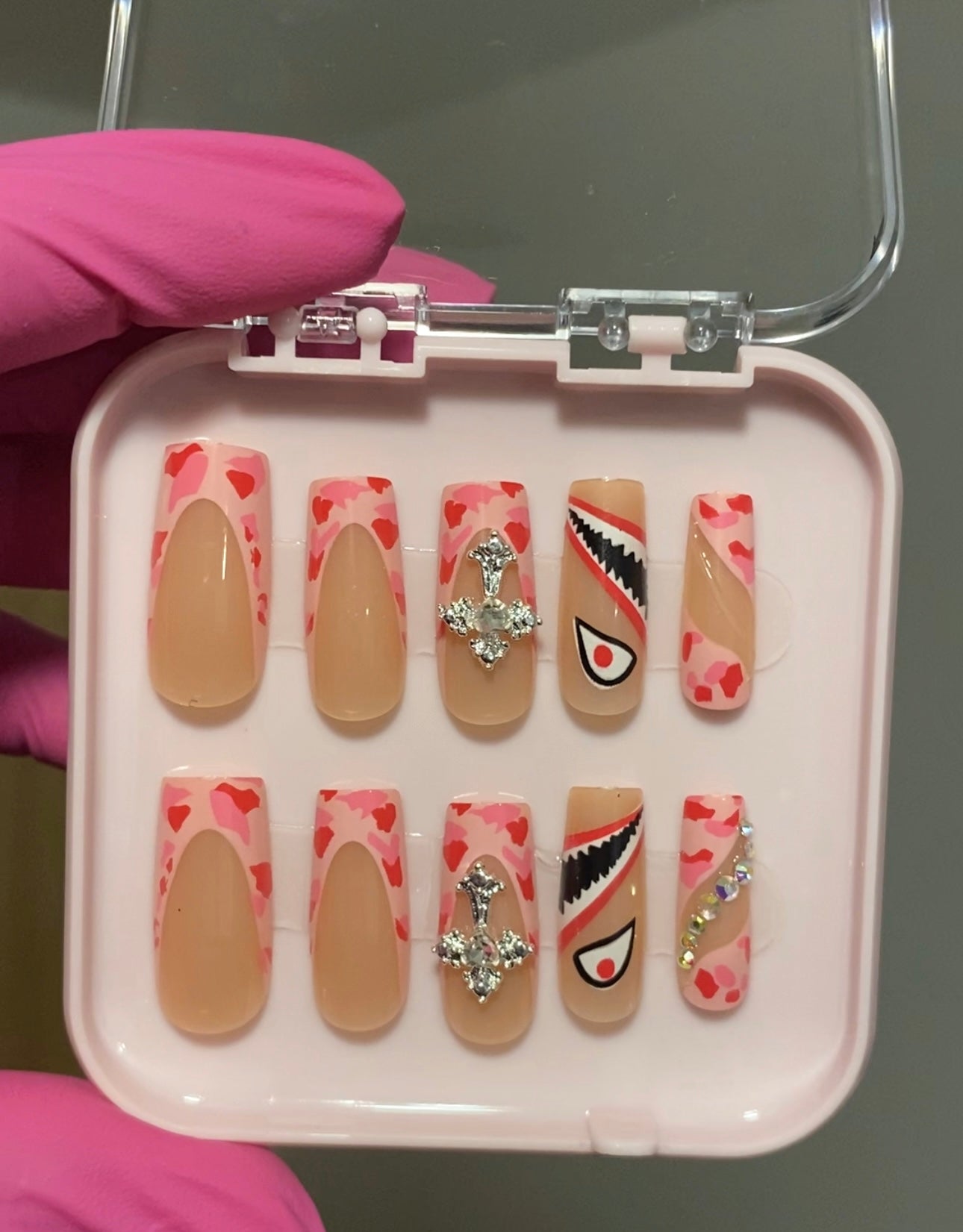 Monster Eye Press On Set